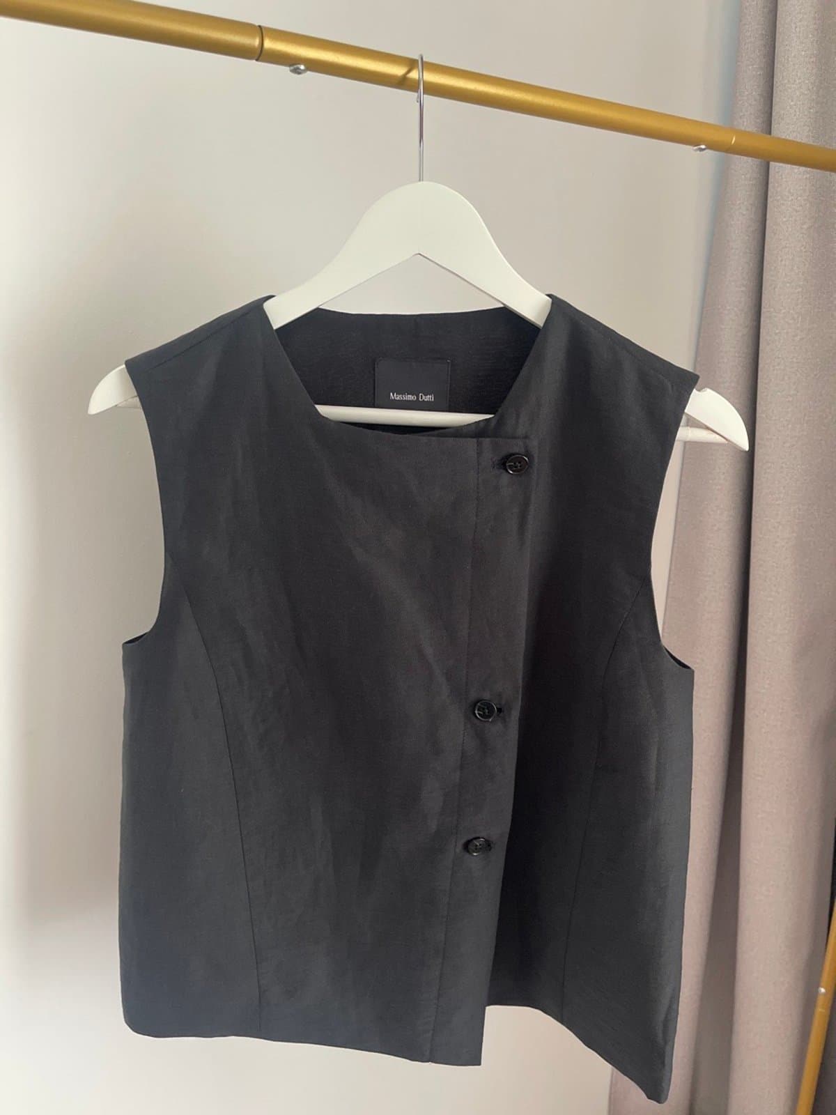 Linen Jet-Black Vest
